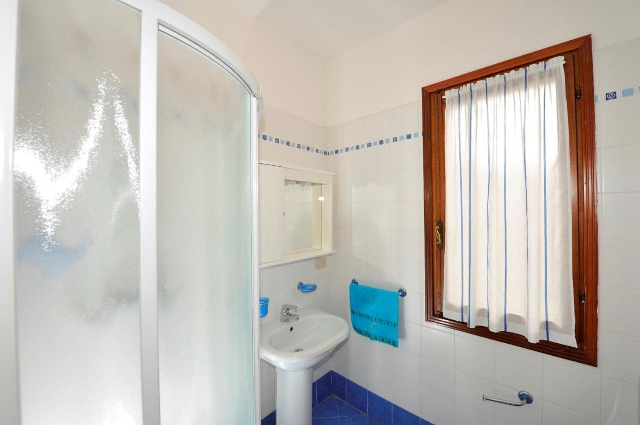 Amazing Villa With Private Garden In Bibione Eksteriør bilde